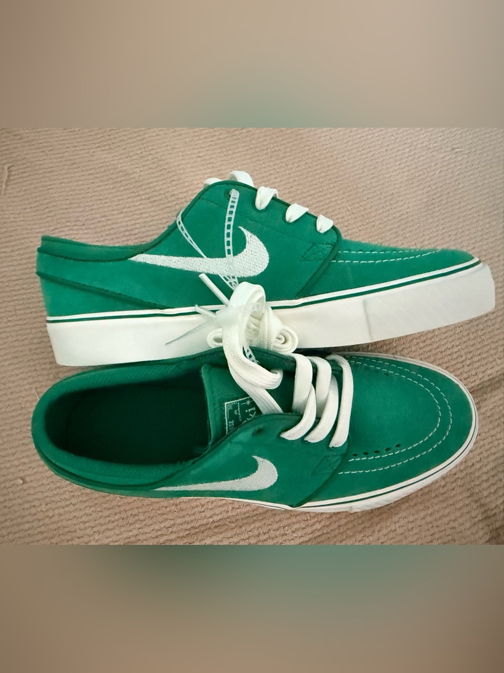 NWT Nike Big Kids size 4 Green Suede Skater Stefan Janoski Sneakers